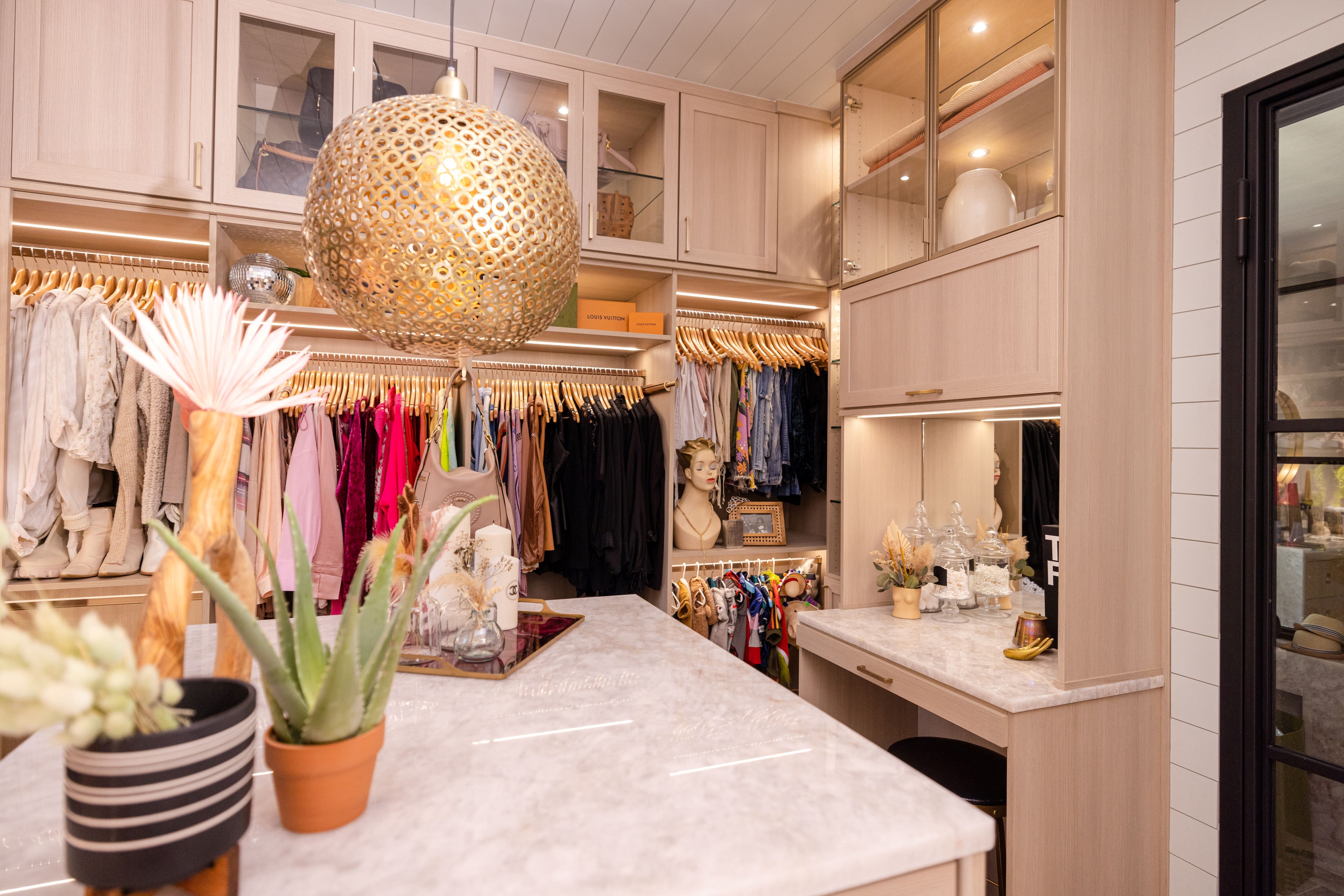 When high fashion meets luxe closet design