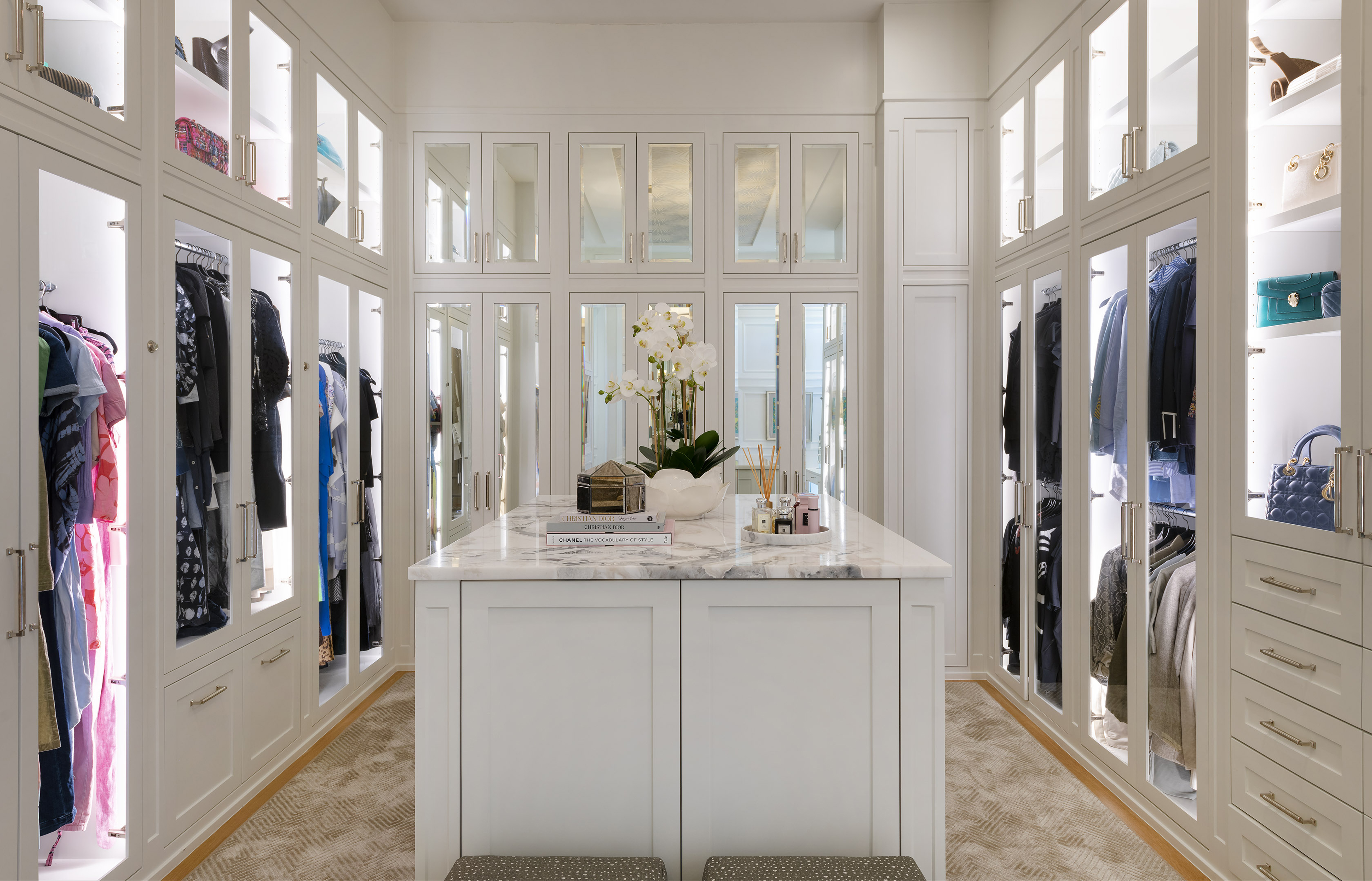 Luxury closet with double-sided island