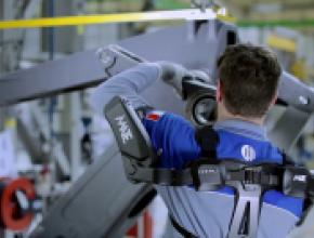 comau-factory-exoskeleton.jpg