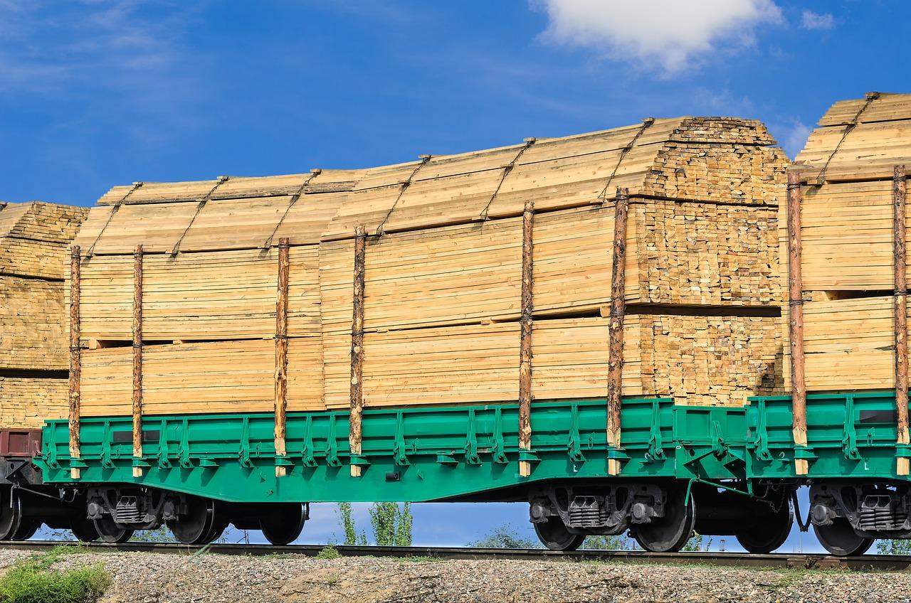 Train of lumber