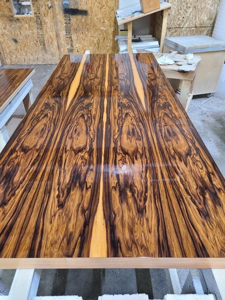 Traum Woodworking high-gloss finishing
