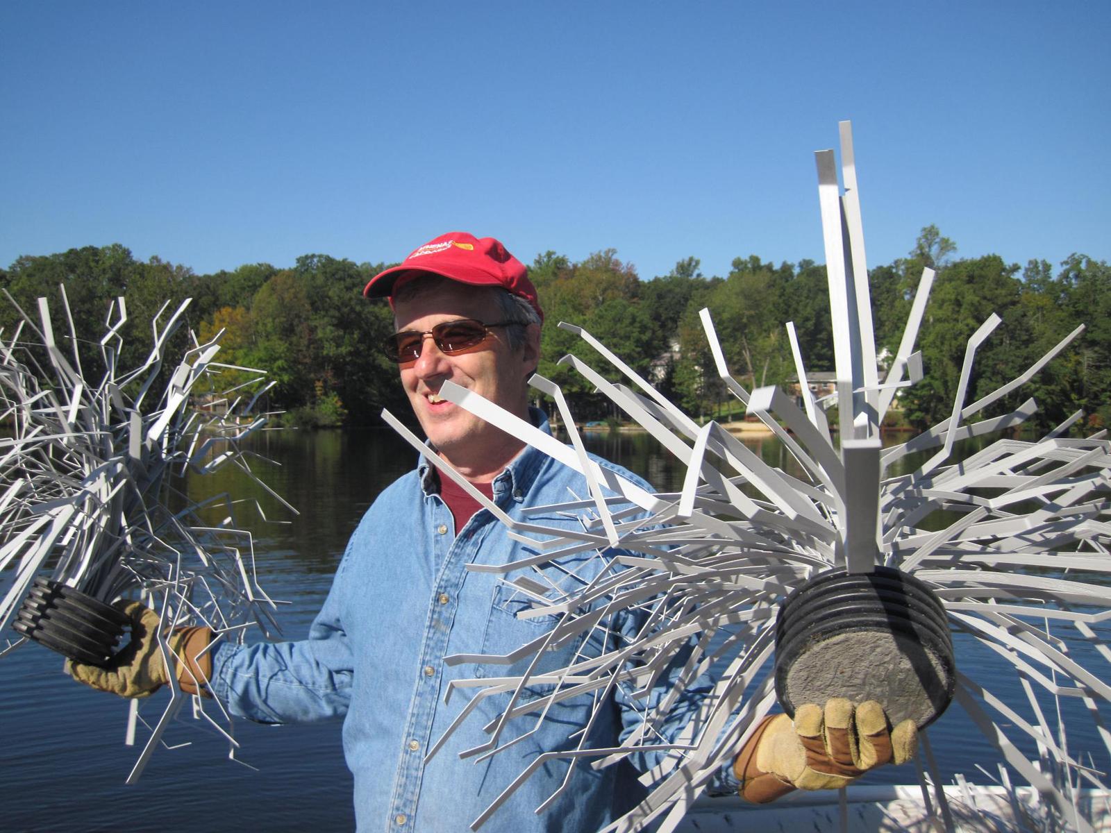 DC Distributing Fishiding
