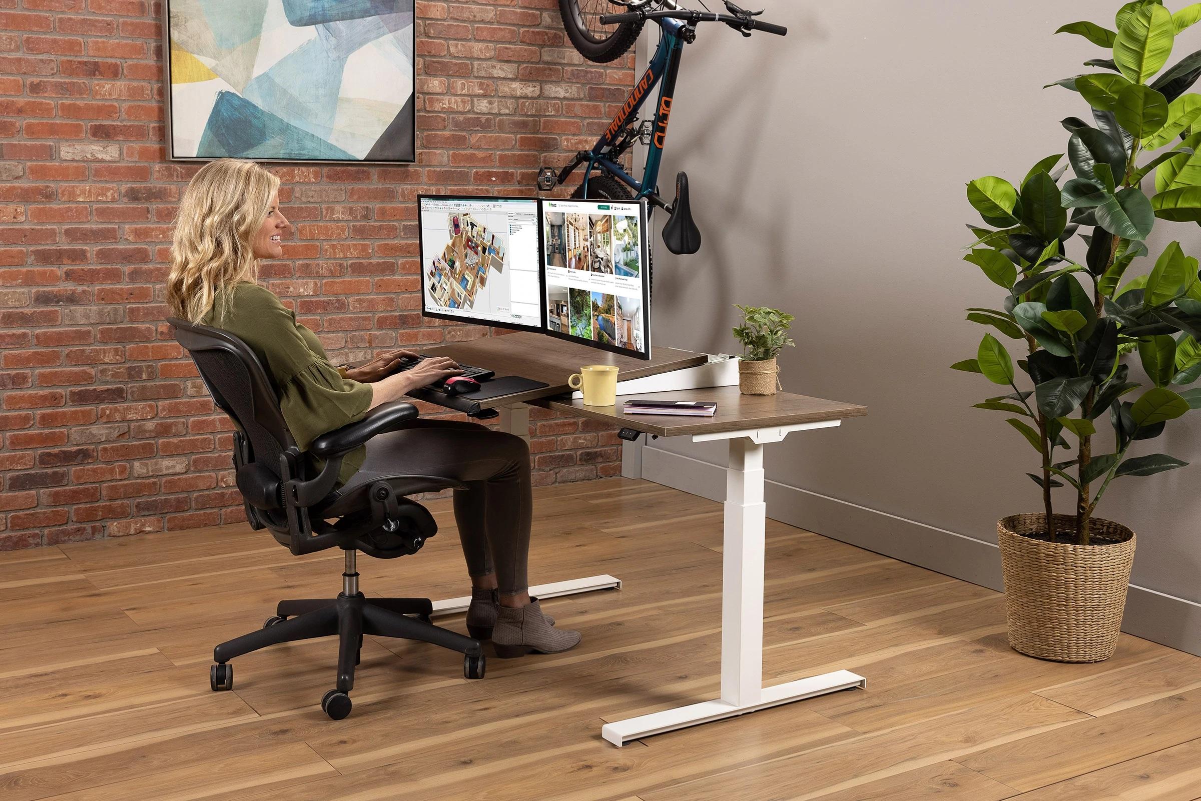 Ergonomic Office Chairs, Desk Chairs & Task Chairs – Herman Miller Store