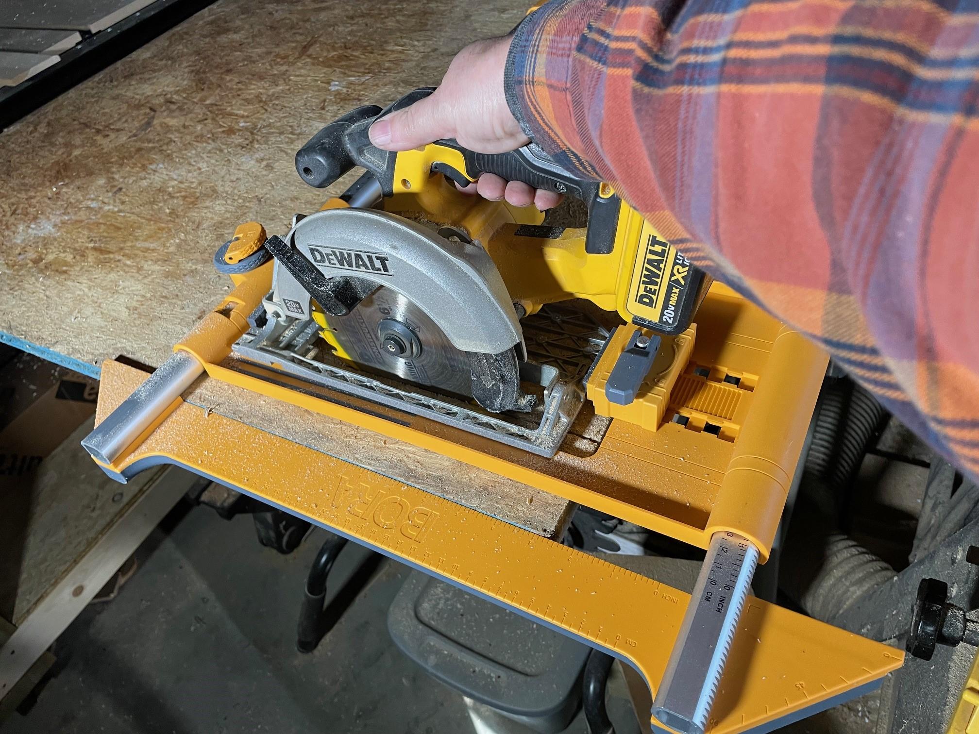 A rip guide for the job site Woodworking Network