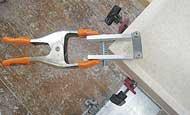 Pinske-Edge-Edge-Clamp.jpg Clamps