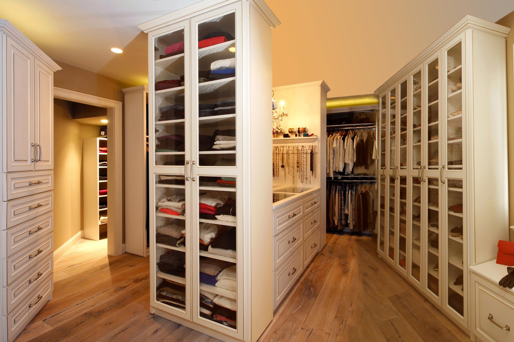 Design A Custom Closet with Bling