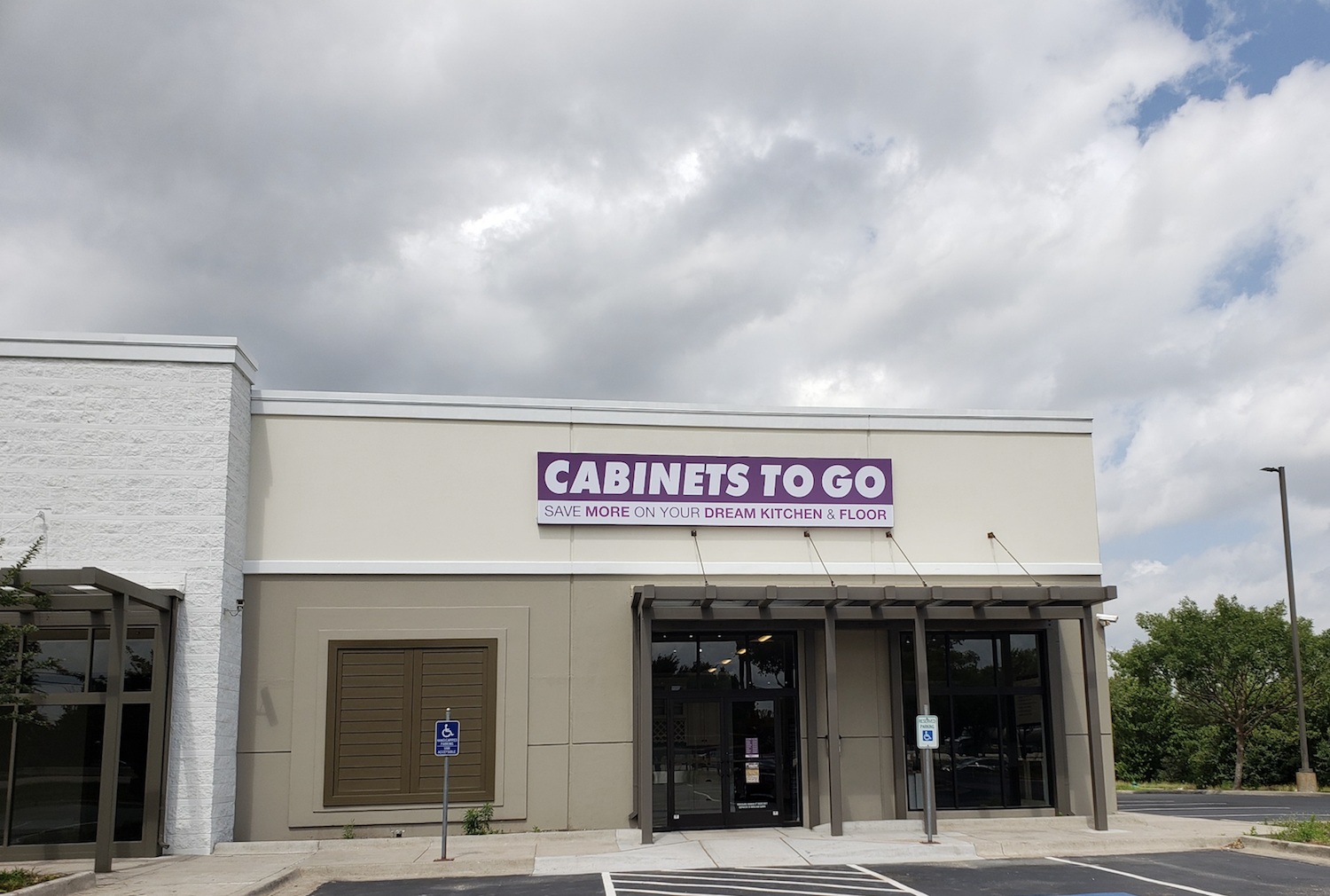 Cabinets To Go End of Year Clearance Sale TV Spot, 'Get Your Dream